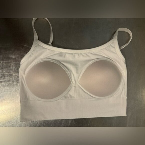 Uniqlo - Seamless Half Bra Camisole - Picture 5 of 7